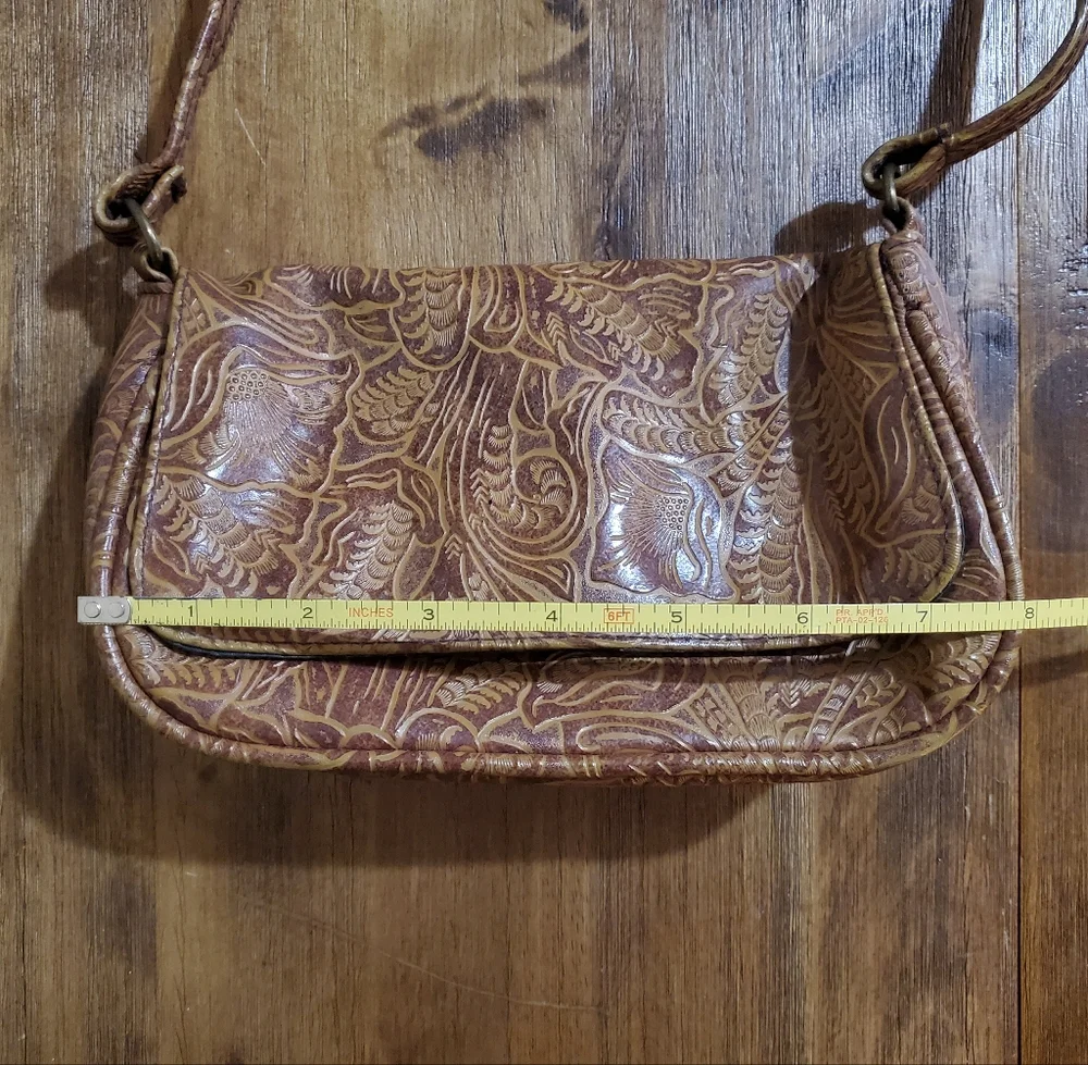 Women's Floral Embossed Western Shoulder Purse - Tan Cognac Brown